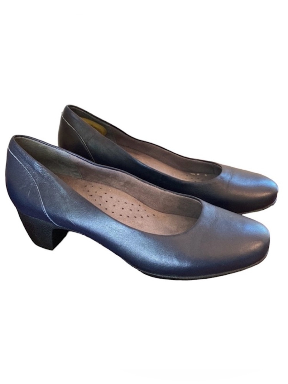 SoftWalk Find Comfort Within Navy Blue Leather Casual Low Heel Pumps Size 10.5W